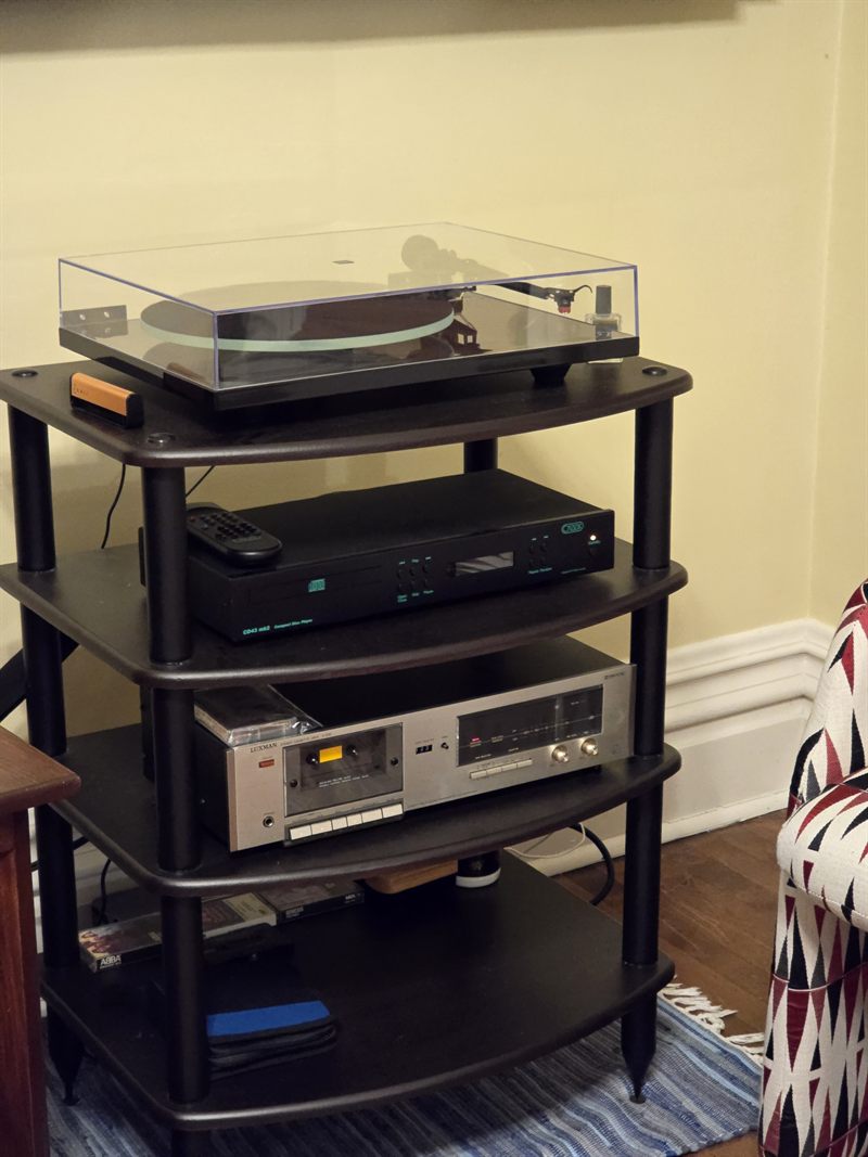 Rega P2 · Creek CD43 Mk2 · Luxman K-205